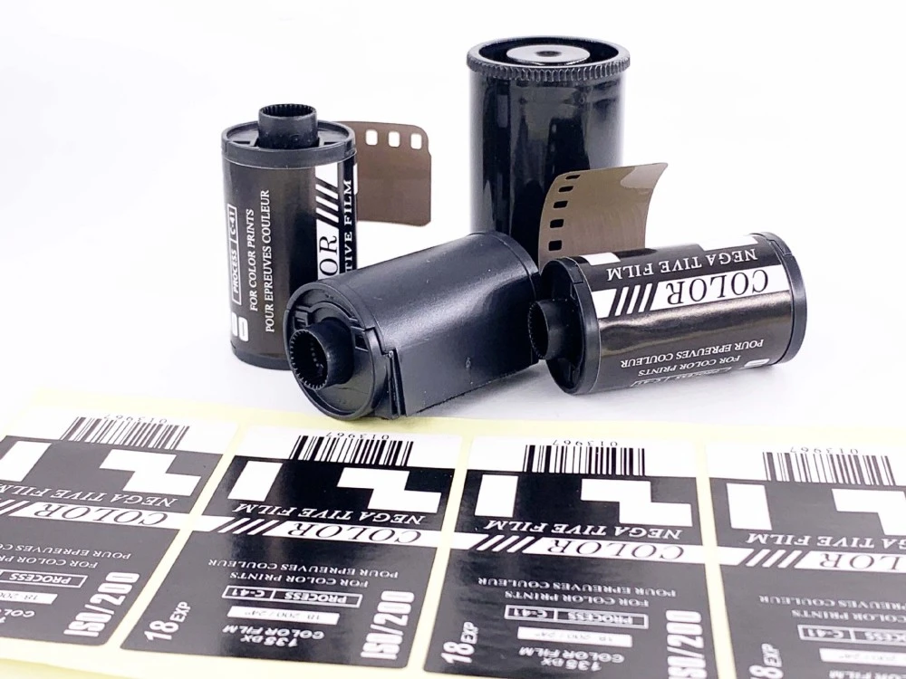 Wholesale cheap 35 mm film cassettes packed for international shipping